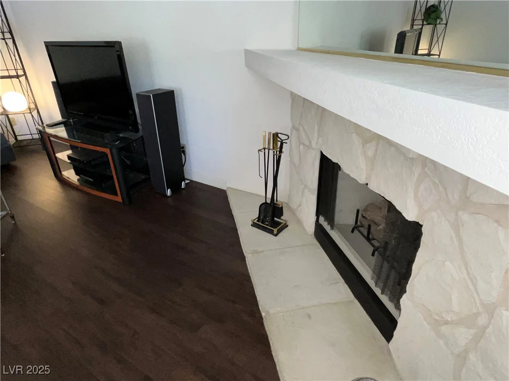 2704 Otter Creek, Las Vegas, NV 89117