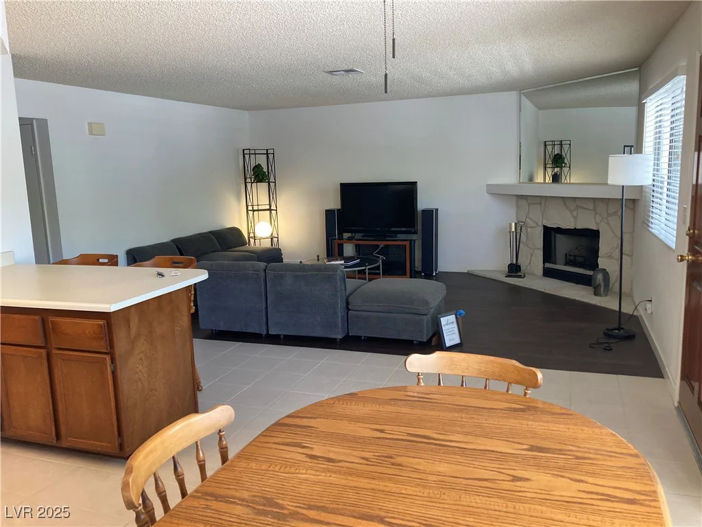 2704 Otter Creek, Las Vegas, NV 89117