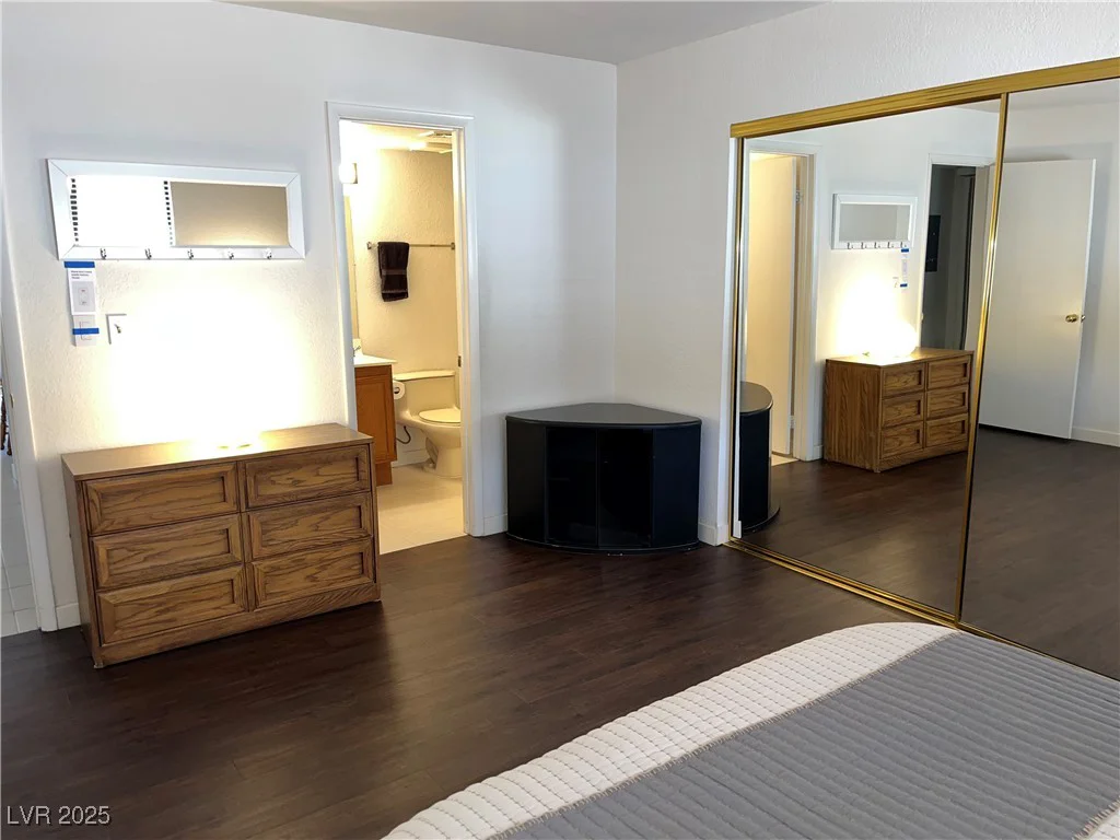 2704 Otter Creek, Las Vegas, NV 89117