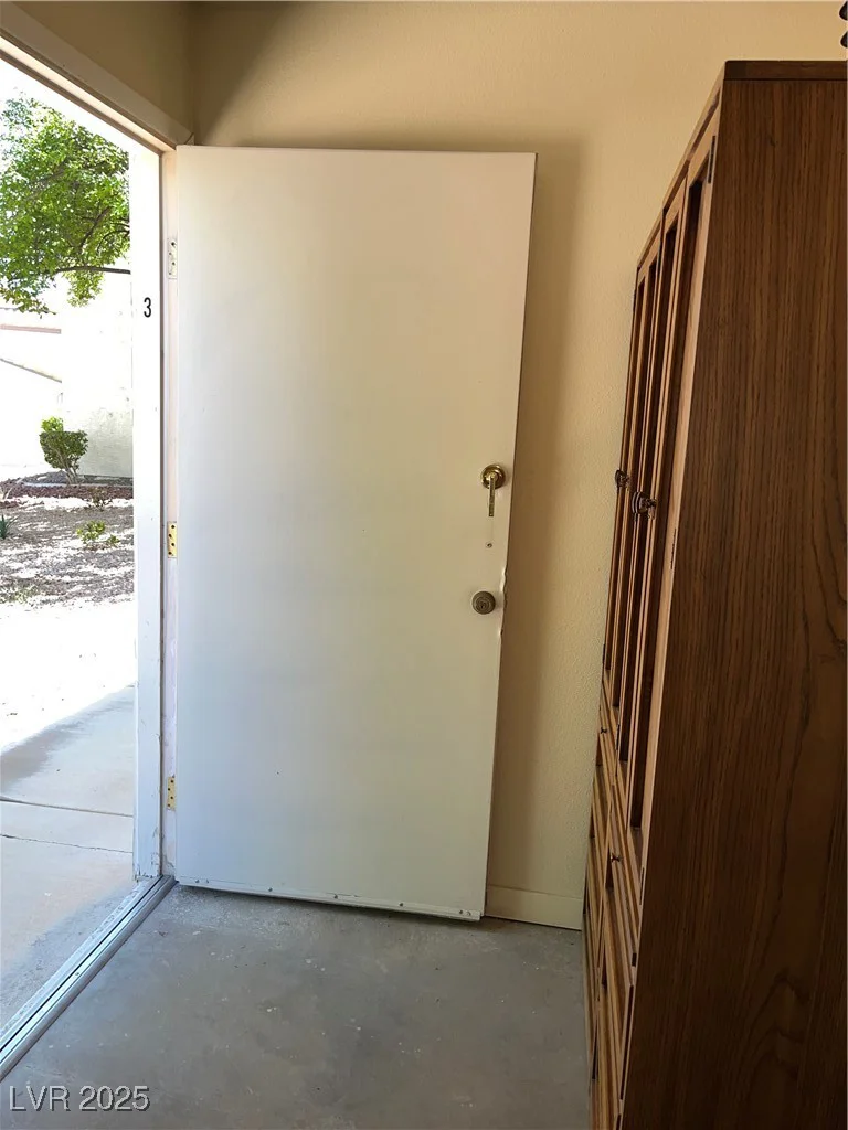 2704 Otter Creek, Las Vegas, NV 89117