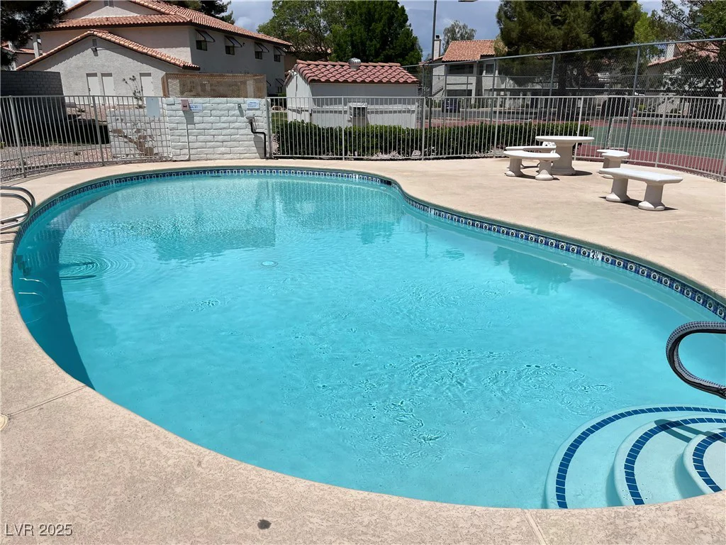 2704 Otter Creek, Las Vegas, NV 89117
