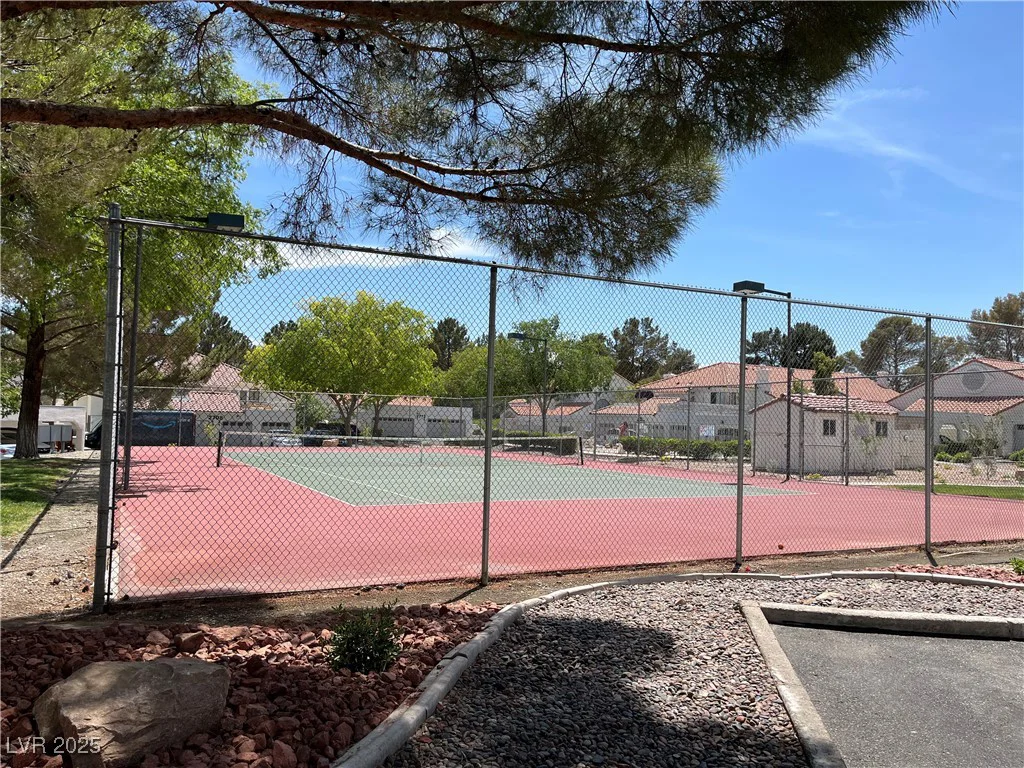 2704 Otter Creek, Las Vegas, NV 89117