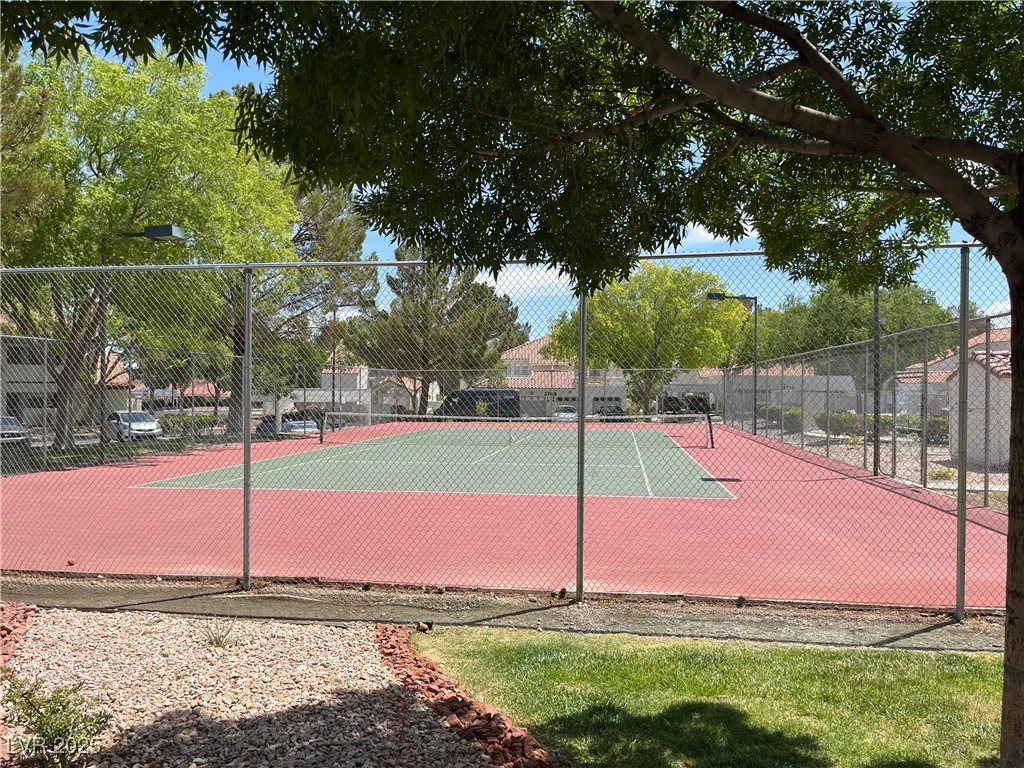 2704 Otter Creek, Las Vegas, NV 89117
