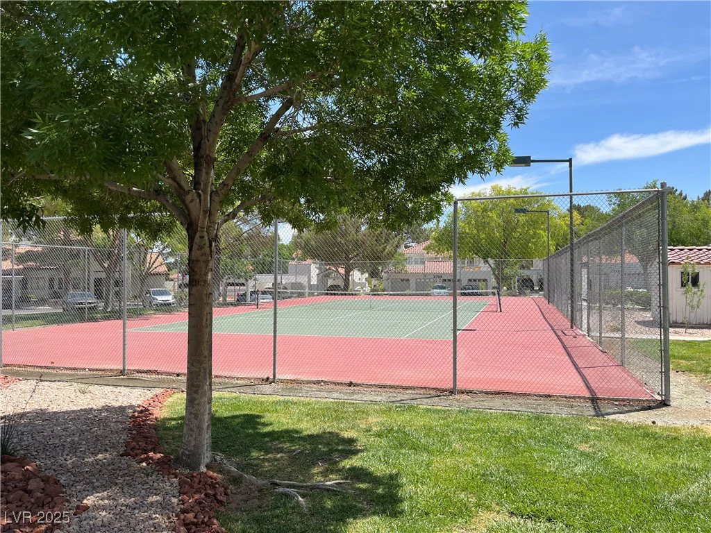 2704 Otter Creek, Las Vegas, NV 89117
