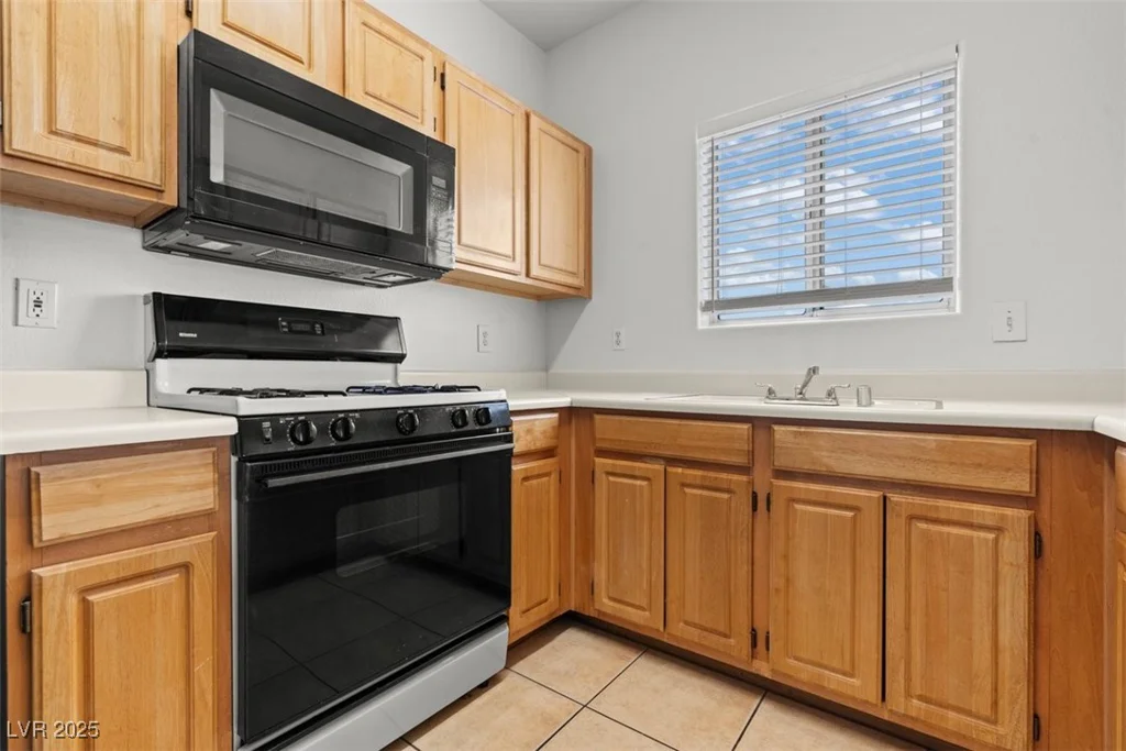 5655 Sahara, Las Vegas, NV 89142
