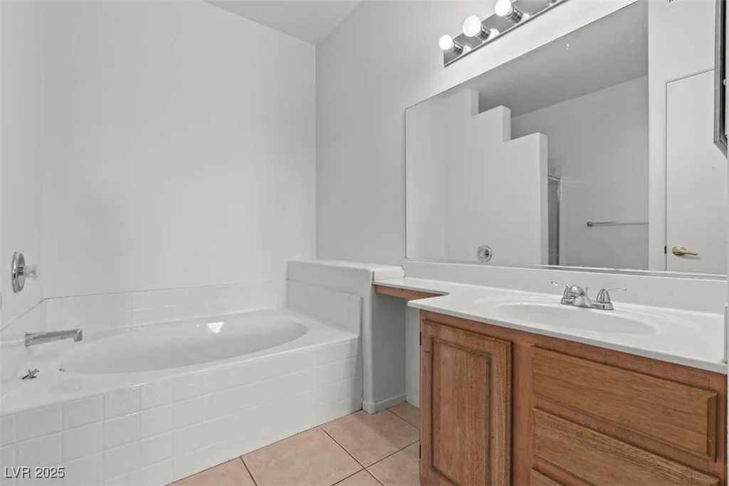 5655 Sahara, Las Vegas, NV 89142