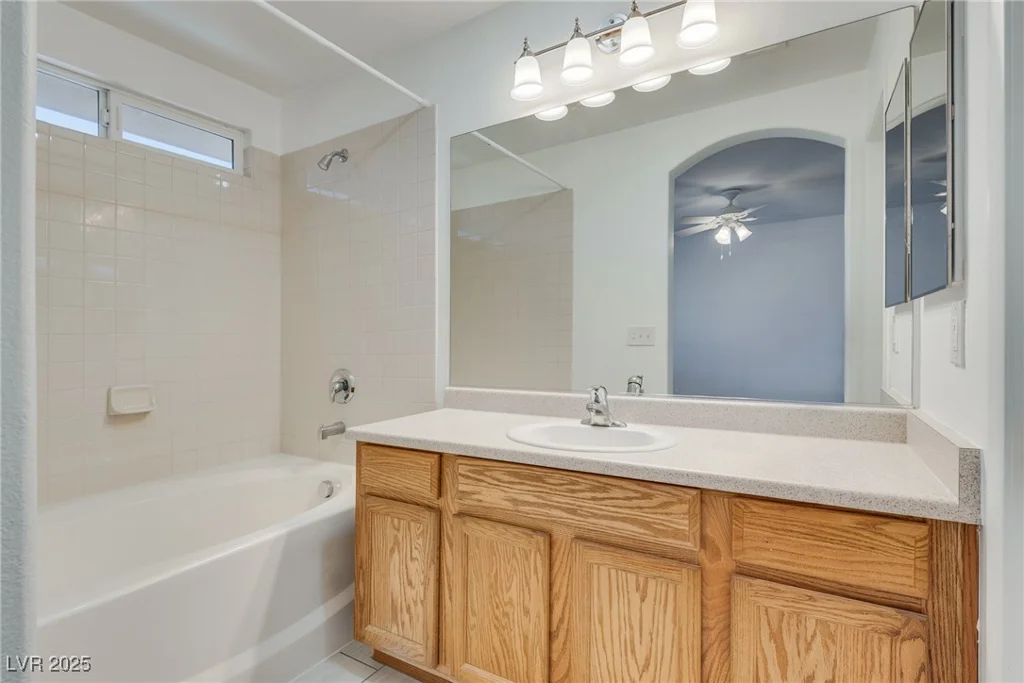 8824 Charm Canyon, Las Vegas, NV 89178