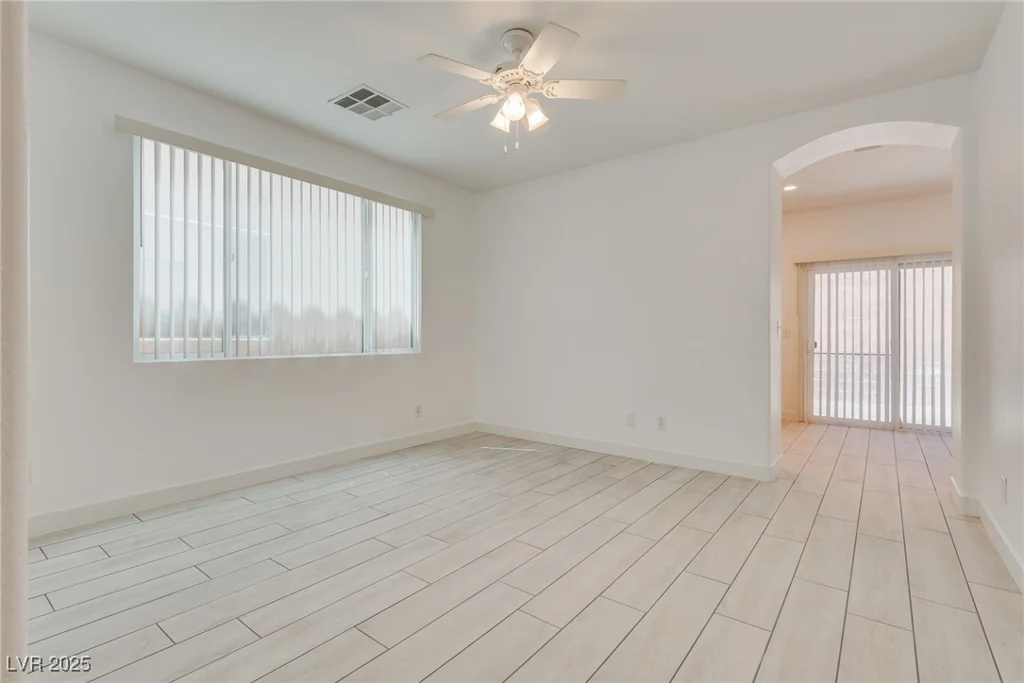 8824 Charm Canyon, Las Vegas, NV 89178