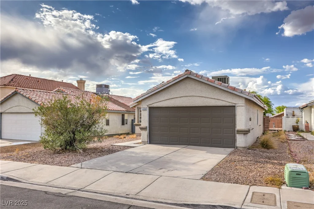 6438 Rose Tree, Las Vegas, NV 89156