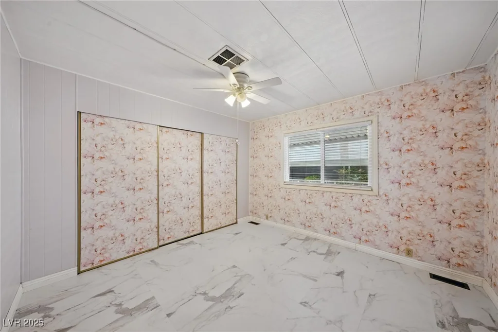 4619 Royal Ridge, Las Vegas, NV 89103
