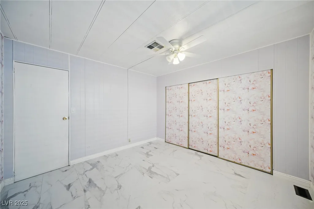 4619 Royal Ridge, Las Vegas, NV 89103