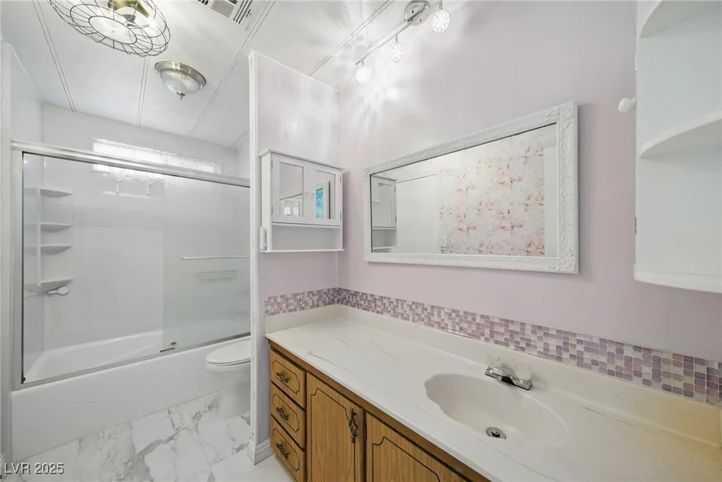 4619 Royal Ridge, Las Vegas, NV 89103