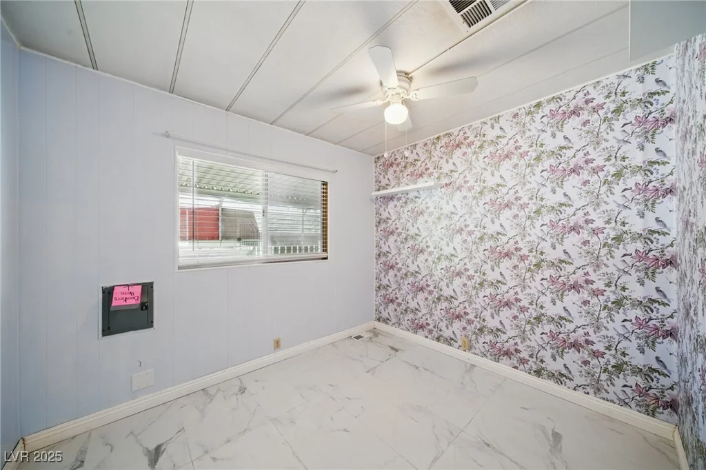 4619 Royal Ridge, Las Vegas, NV 89103