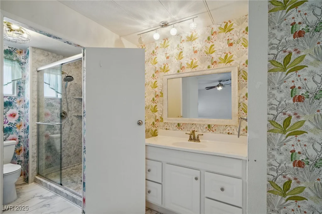 4619 Royal Ridge, Las Vegas, NV 89103
