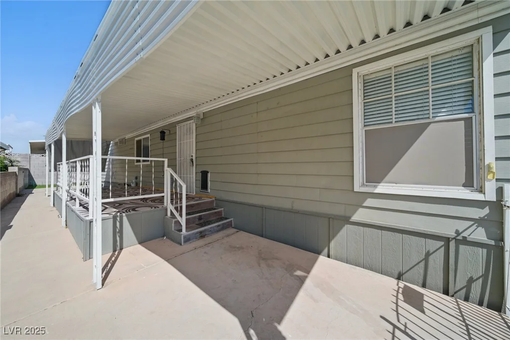 4619 Royal Ridge, Las Vegas, NV 89103