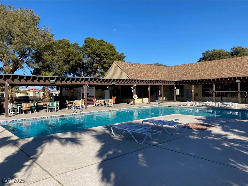 4619 Royal Ridge, Las Vegas, NV 89103