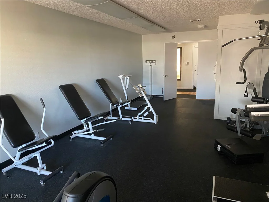 4619 Royal Ridge, Las Vegas, NV 89103
