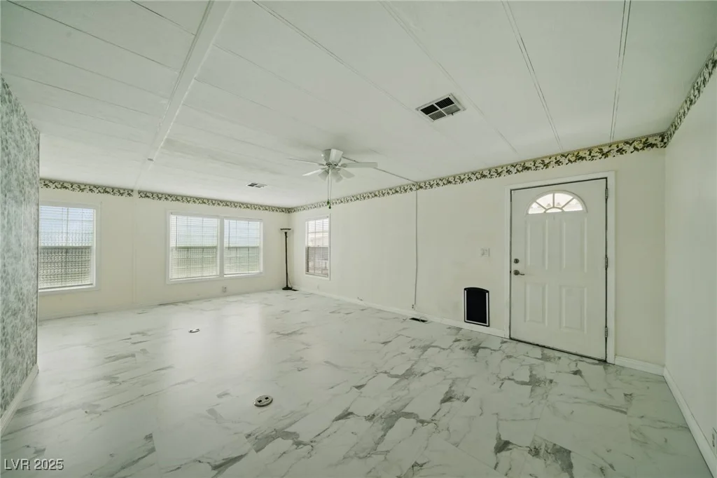 4619 Royal Ridge, Las Vegas, NV 89103