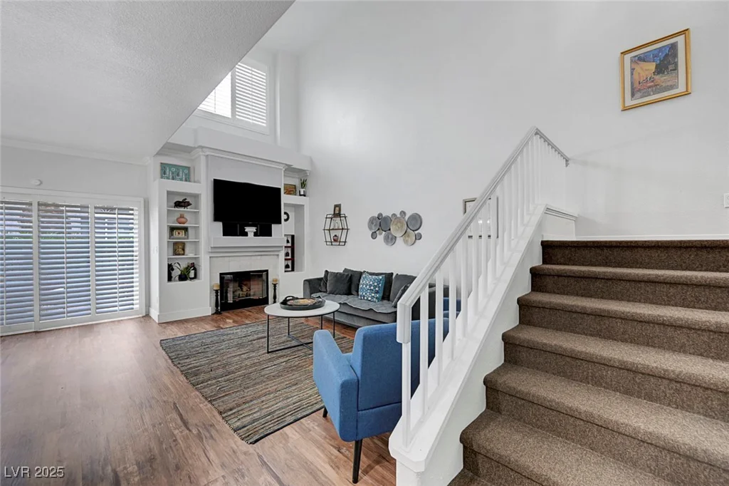 5221 Tropical Peach, Las Vegas, NV 89118
