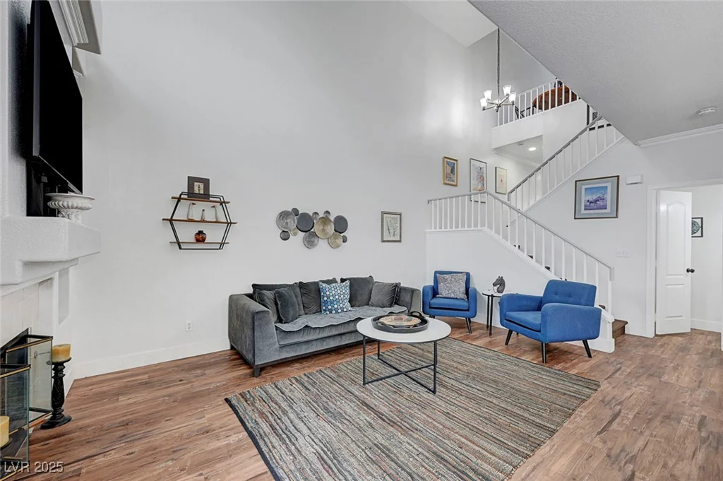 5221 Tropical Peach, Las Vegas, NV 89118