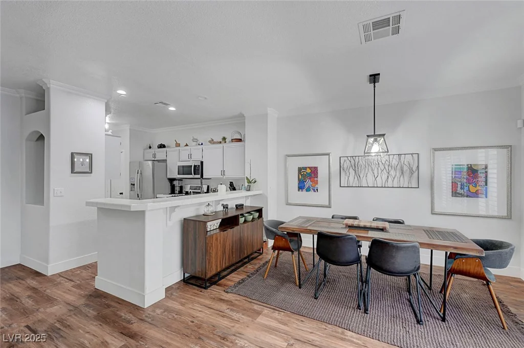 5221 Tropical Peach, Las Vegas, NV 89118