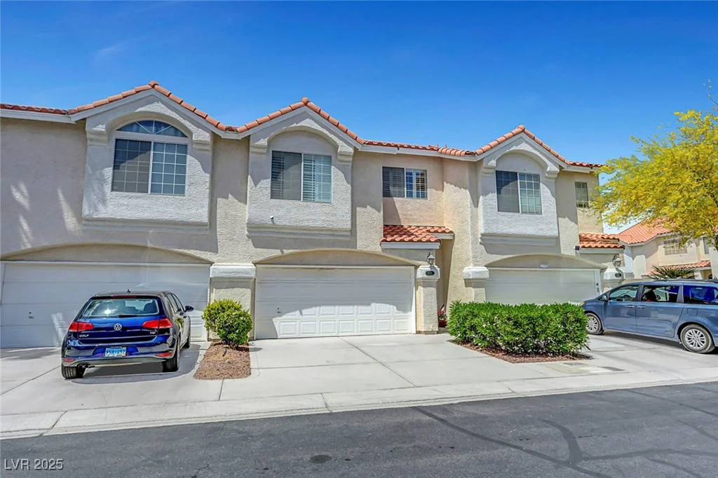 5221 Tropical Peach, Las Vegas, NV 89118
