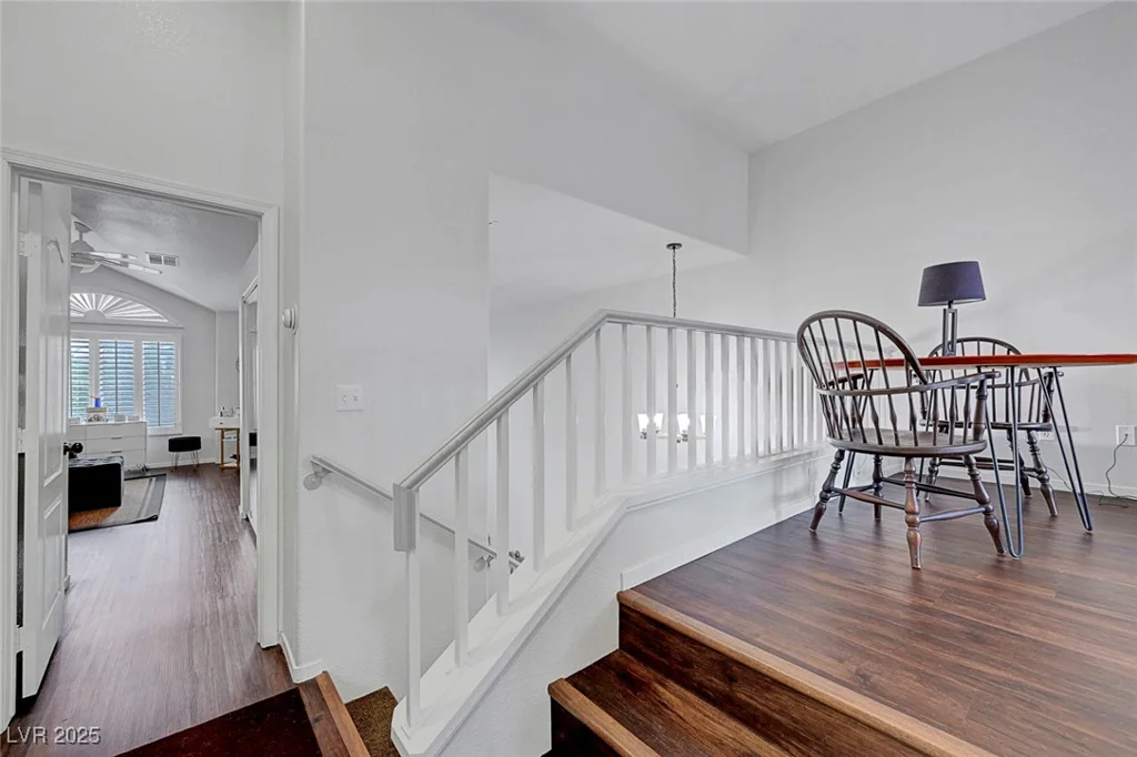 5221 Tropical Peach, Las Vegas, NV 89118