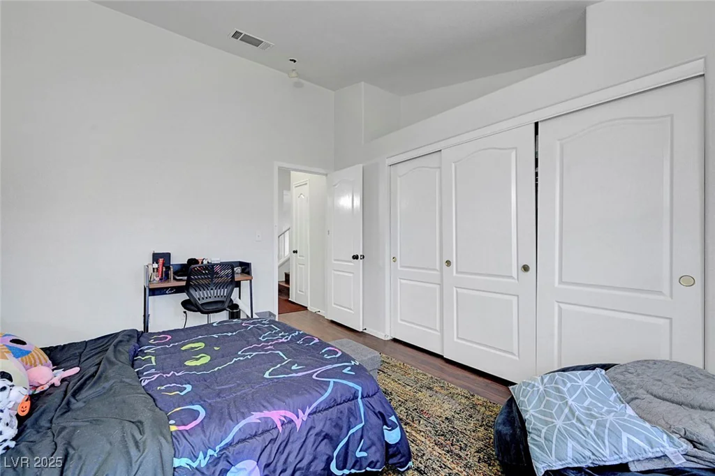 5221 Tropical Peach, Las Vegas, NV 89118