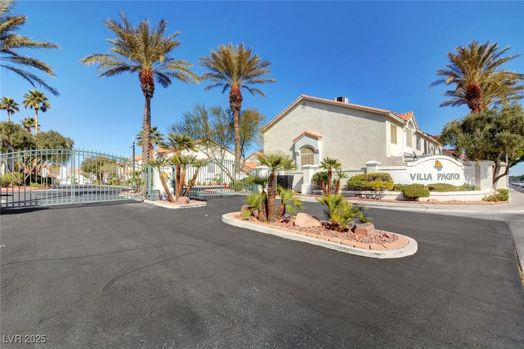 5221 Tropical Peach, Las Vegas, NV 89118