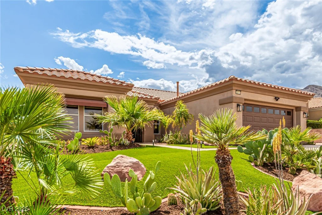 10713 Shoalhaven, Las Vegas, NV 89134