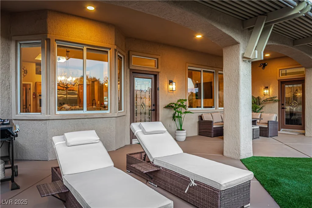 10713 Shoalhaven, Las Vegas, NV 89134