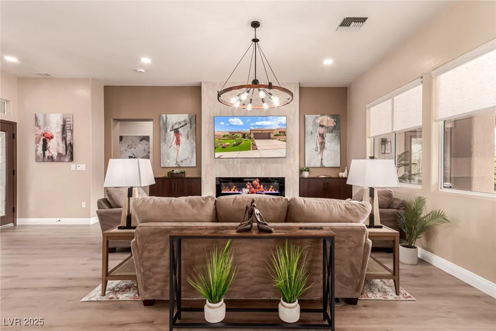 10713 Shoalhaven, Las Vegas, NV 89134
