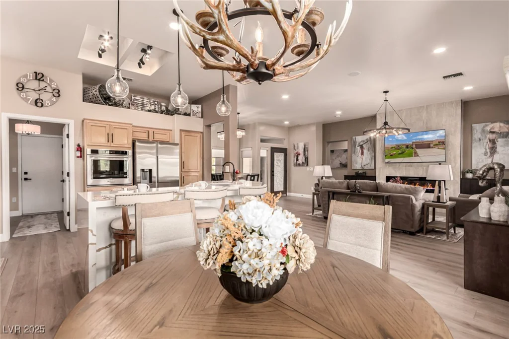 10713 Shoalhaven, Las Vegas, NV 89134