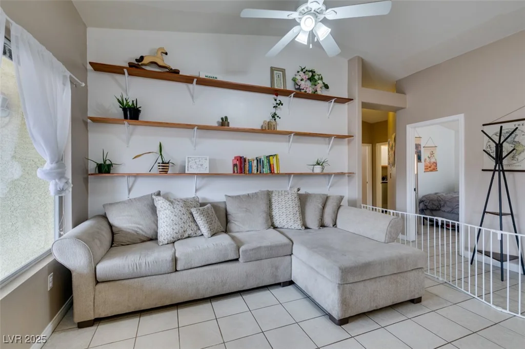 2595 Fort Lauderdale, Las Vegas, NV 89156