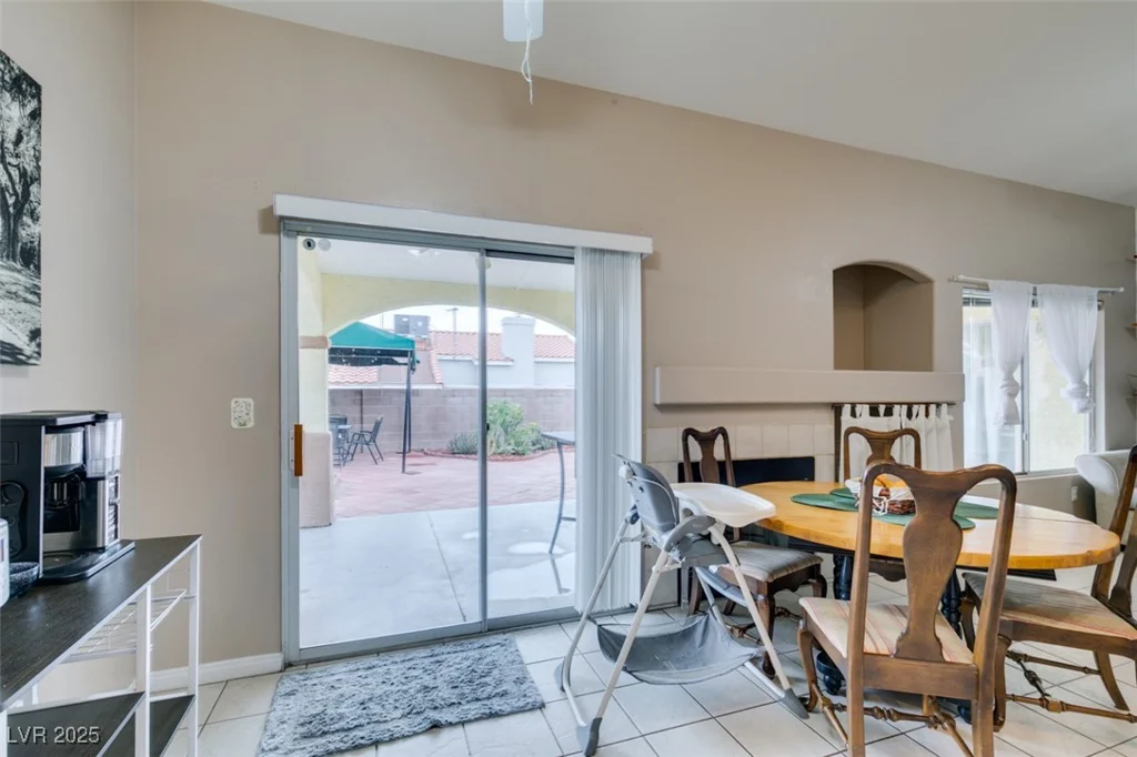 2595 Fort Lauderdale, Las Vegas, NV 89156