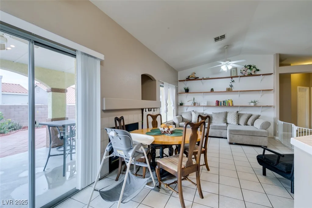 2595 Fort Lauderdale, Las Vegas, NV 89156