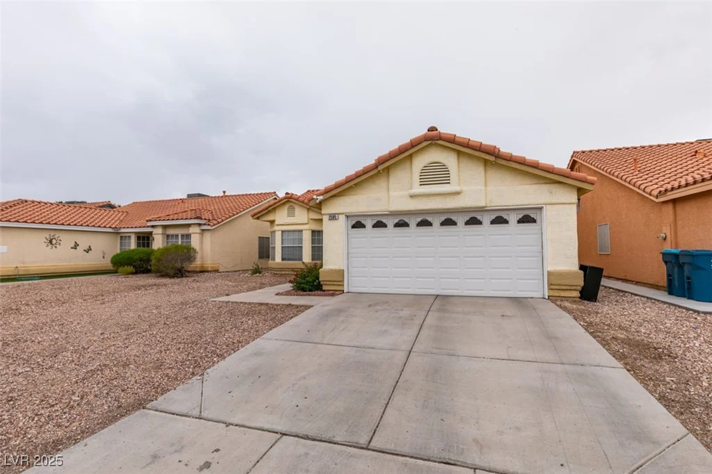2595 Fort Lauderdale, Las Vegas, NV 89156