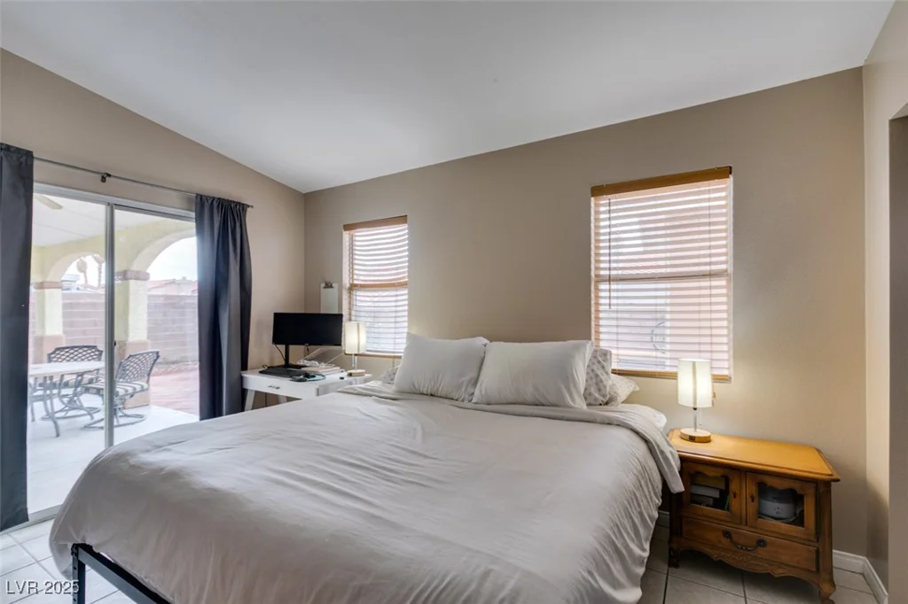 2595 Fort Lauderdale, Las Vegas, NV 89156