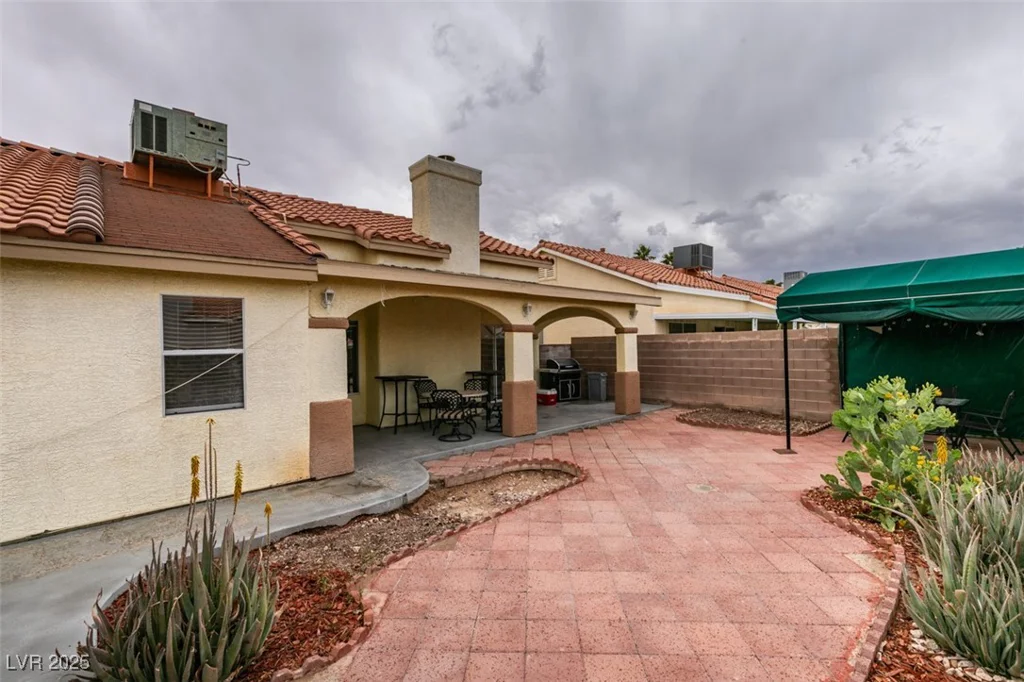 2595 Fort Lauderdale, Las Vegas, NV 89156