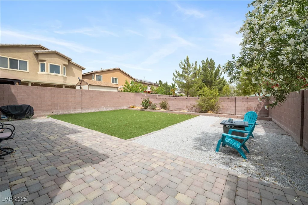 2208 Dale Bumpers, North Las Vegas, NV 89081