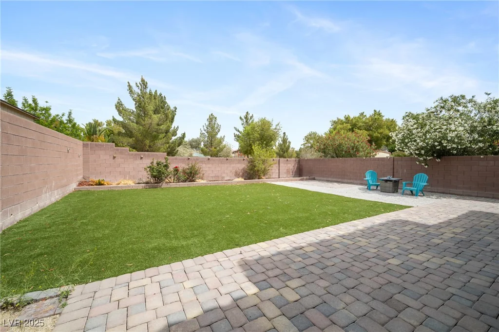 2208 Dale Bumpers, North Las Vegas, NV 89081