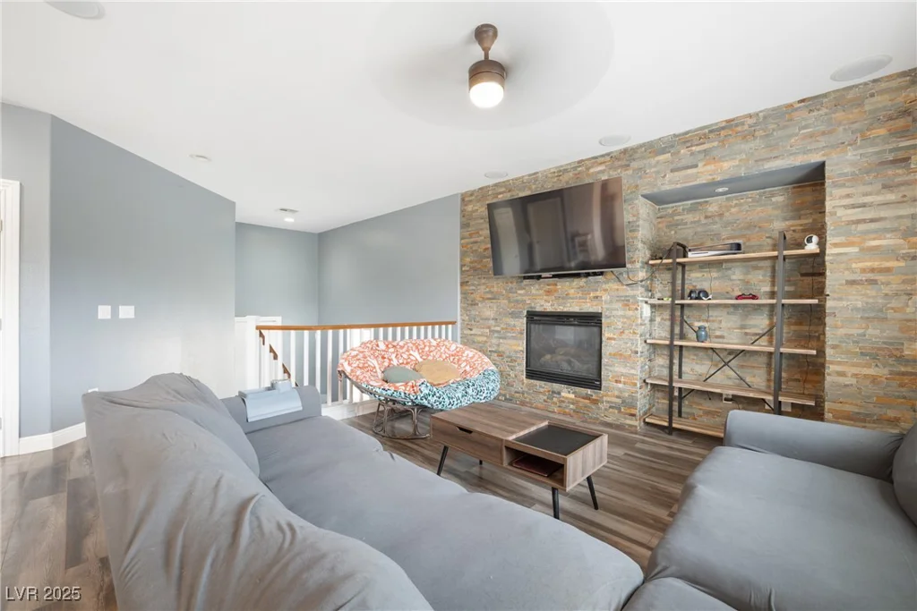 2208 Dale Bumpers, North Las Vegas, NV 89081