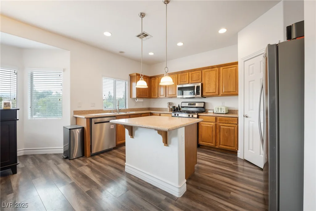 2208 Dale Bumpers, North Las Vegas, NV 89081