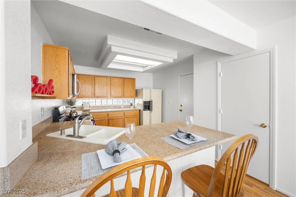 3425 Creek River, Las Vegas, NV 89129