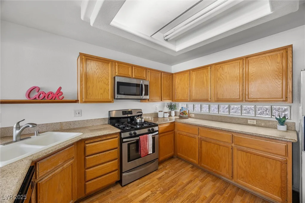 3425 Creek River, Las Vegas, NV 89129