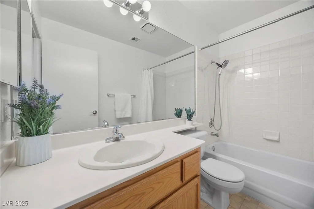 3425 Creek River, Las Vegas, NV 89129