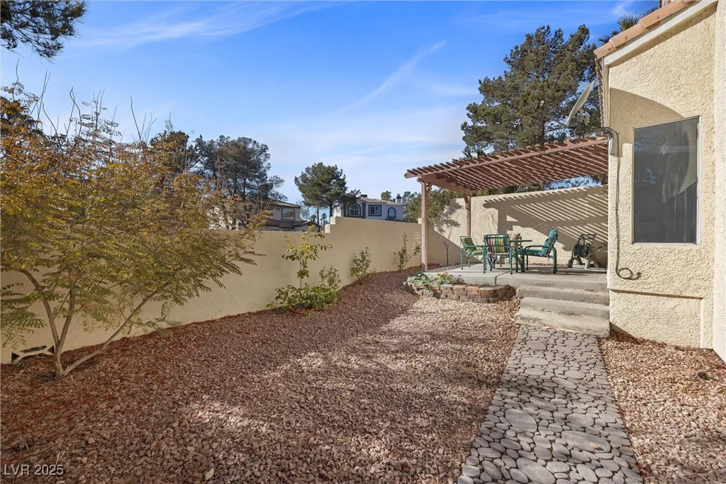 3425 Creek River, Las Vegas, NV 89129