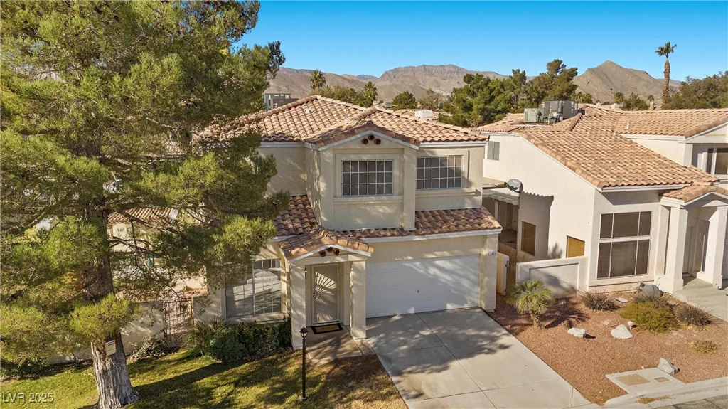 3425 Creek River, Las Vegas, NV 89129