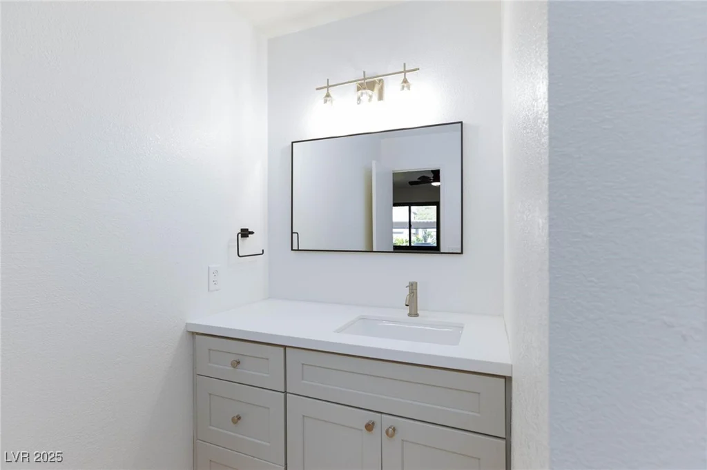 3151 Soaring Gulls, Las Vegas, NV 89128