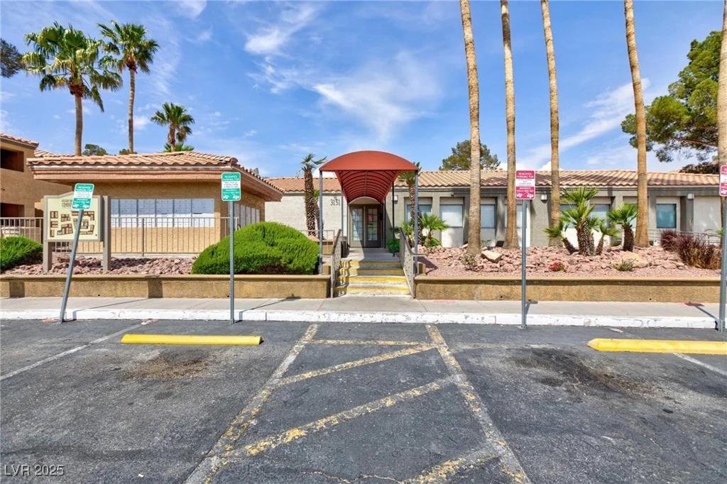 3151 Soaring Gulls, Las Vegas, NV 89128